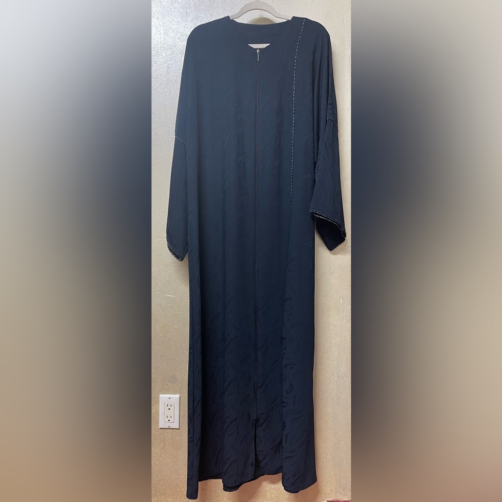 Women's Navy Blue Abaya For Eid - Minimal Zip Front